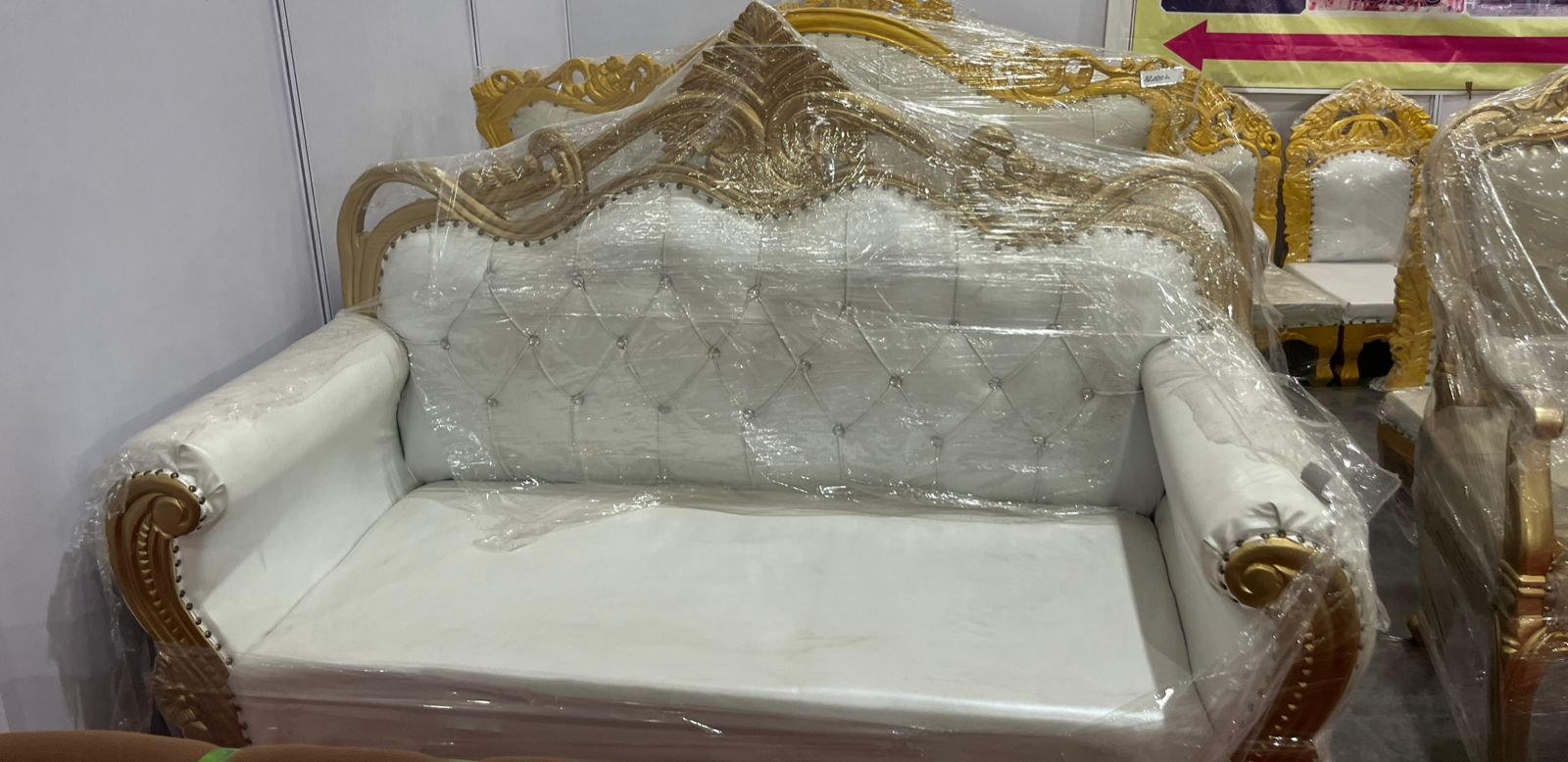 Traditional & Western Sofa Furniture 21